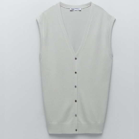 Zara Knit Button Up Vest in Gray (Size:L) - Picture 4 of 17